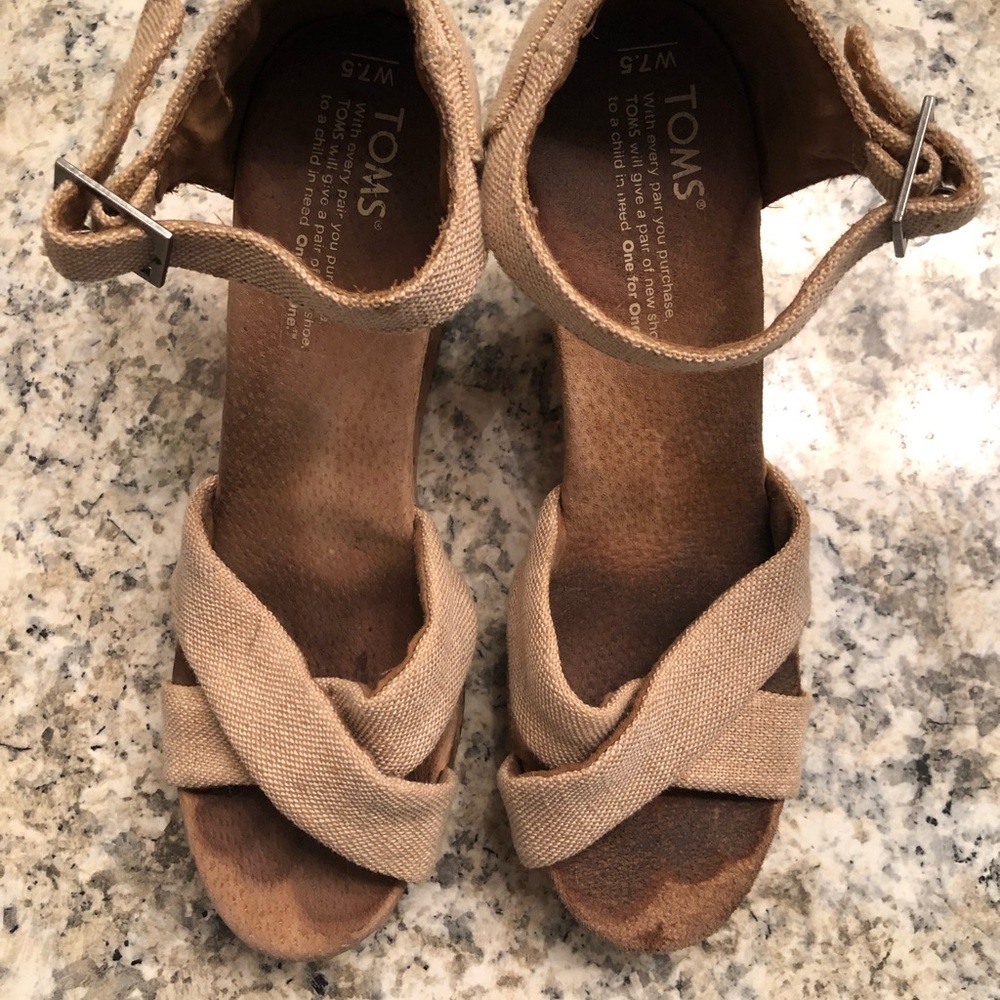 Toms wedge sandals